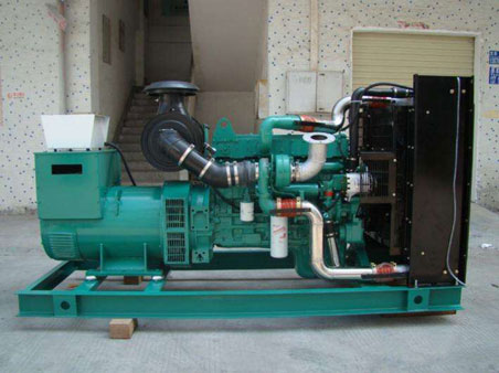 坡心镇1100kw康明斯柴油发电机组图片 坡心镇1100kw康明斯柴油发电机组图片